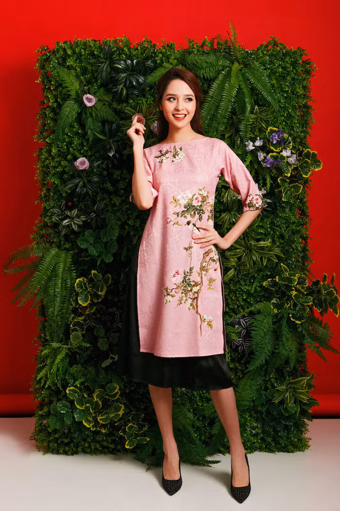 Á hậu Hoàng Anh duyên dáng với Gấm ảnh 11