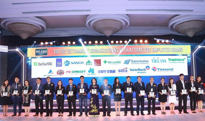 Eurowindow giữ vững vị thế trong Top 100 Nơi làm việc tốt nhất Việt Nam ảnh 1 Eurowindow giữ vững vị thế trong Top 100 Nơi làm việc tốt nhất Việt Nam ảnh 1