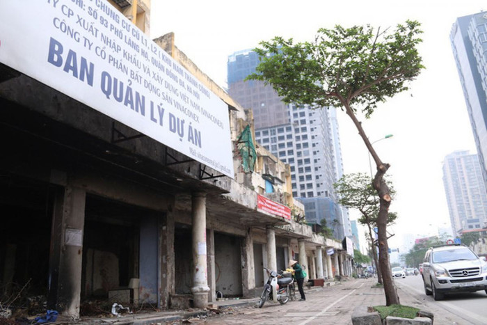 (bài đuối, chờ hoàn thiện chưa xb) Dự án 93 Láng Hạ: chủ mải tranh giành, “đất vàng” thành nhà hoang