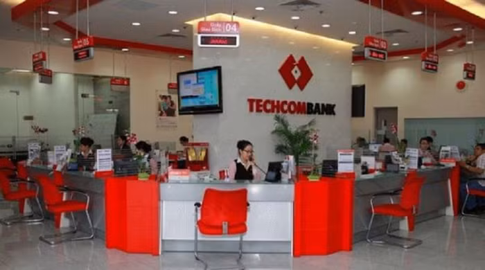 Moody’s và S&P đồng loạt nâng hạng tín nhiệm của Techcombank
