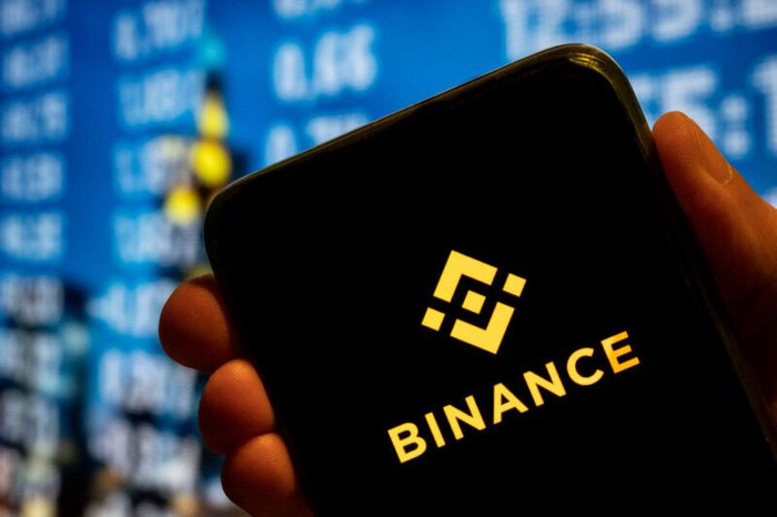 Binance triển khai 1 tỷ USD để cứu ngành công nghiệp tiền điện tử