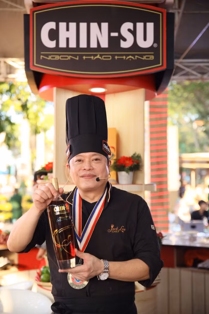 Đầu bếp Jack Lee trình diễn ẩm thực Tết cùng nước mắm CHIN-SU