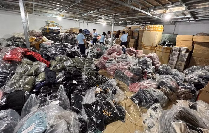 Nhiều thương hiệu nổi tiếng như thương hiệu Adidas, thương hiệu Chanel, thương hiệu Dior, thương hiệu Gucci được phát hiện