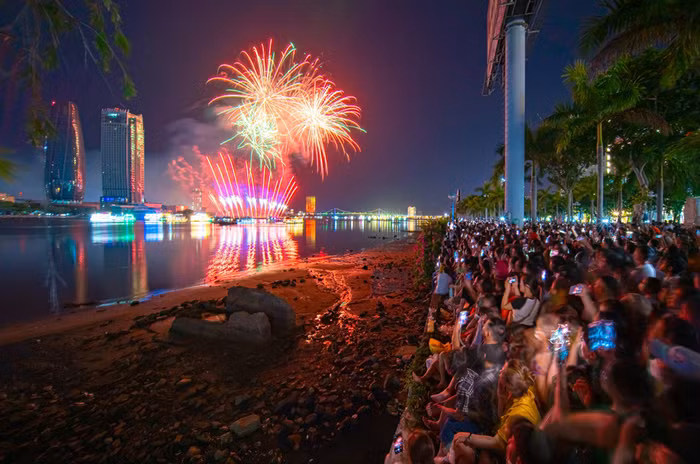 Lễ hội Pháo hoa quốc tế DIFF 2023 