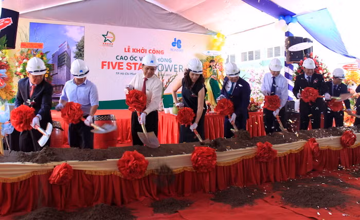 Khởi công cao ốc văn phòng Five Star trên “đất vàng”