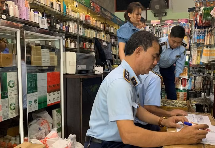 QLTT Nam Định tạm giữ hàng nghìn sản phẩm mỹ phẩm nhập lậu