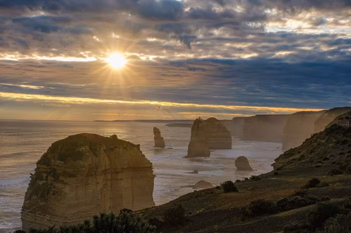 The Twelve Apostles (kỳ quan “12 Tông đồ”)