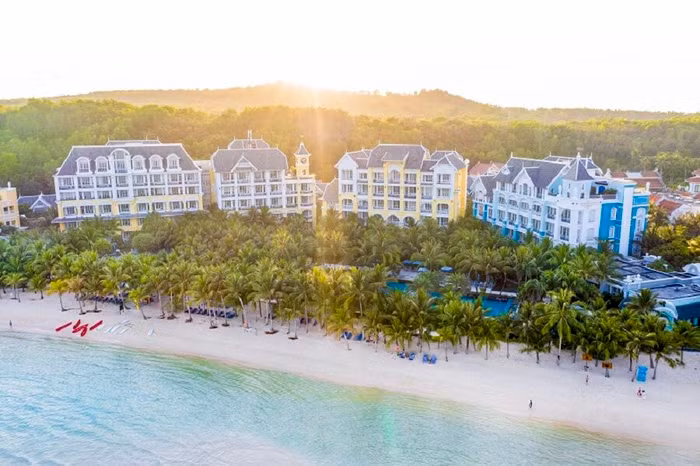 Haute Grandeur Global Awards 2020: JW Marriott Phu Quoc Emerald Bay thắng lớn với 8 giải thưởng danh giá
