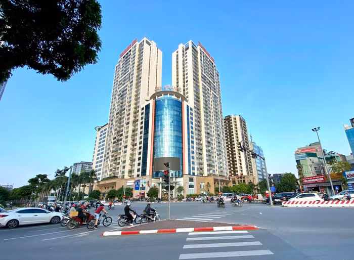 Chuyên gia nhận định, cả chung cư và đất nền đều được nhà đầu tư quan tâm.