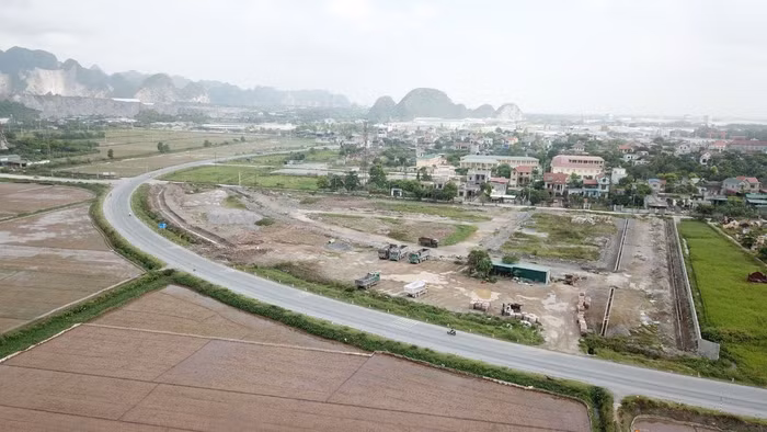 Đẩy nhanh việc đưa đất của các dự án treo, chậm vào khai thác, sử dụng