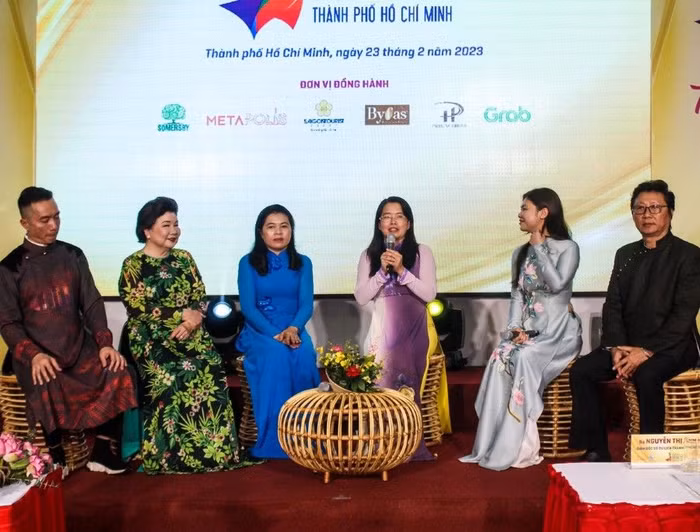 Lễ hội áo dài