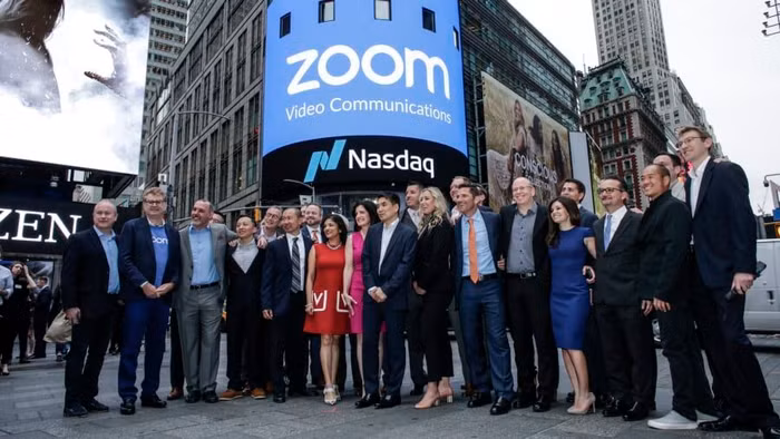 Giá cổ phiếu Zoom tăng vọt sau khi được góp mặt trong NASDAQ 100 vào tuần tới
