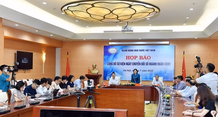 Ngày 11/5 là “Ngày Chuyển đổi số ngành Ngân hàng”