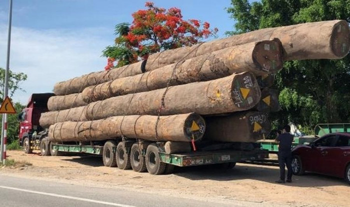 Xe chở hàng quá tải trọng sẽ không được giải quyết thủ tục hải quan ảnh 1 Xe chở hàng quá tải trọng sẽ không được giải quyết thủ tục hải quan