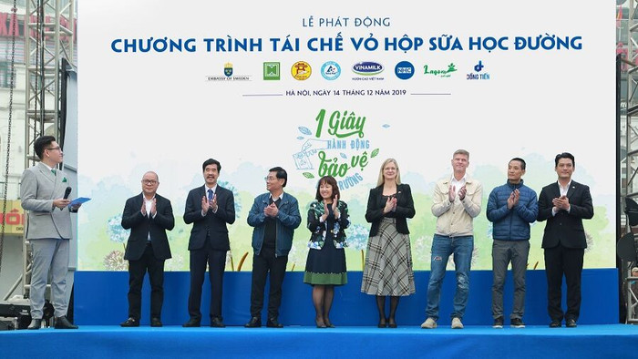 Tetra Pak khởi động chương trình tái chế vỏ hộp sữa học đường