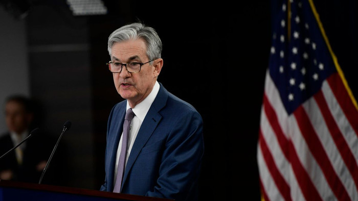 Fed giữ lãi suất ở mức gần 0 cho đến 2022, dự kiến GDP tăng trưởng trở lại vào năm tới