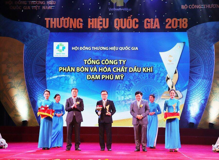 PVFCCo tiếp tục dẫn đầu ngành với Thương hiệu Quốc gia