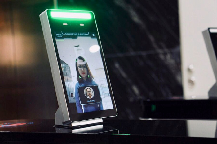 Công nghệ Face ID tiện lợi kết hợp với tính năng thang máy gọi điểm đến tăng cường an ninh và sự tiện lợi cư dân Công nghệ Face ID tiện lợi kết hợp với tính năng thang máy gọi điểm đến tăng cường an ninh và sự tiện lợi cư dân