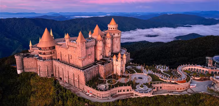 Lâu đài Mặt trăng