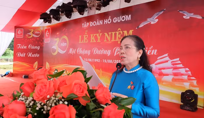 Bà Ninh Thị Ty – Chủ tịch HĐQT Tập đoàn Hồ Gươm