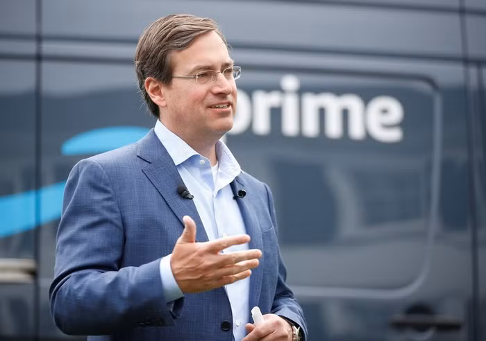 CEO mảng tiêu dùng toàn cầu của Amazon từ chức sau 23 năm gắn bó