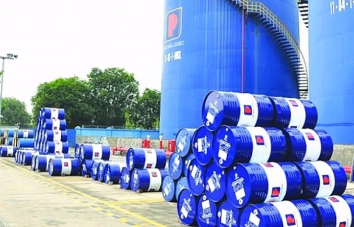 Bộ Công Thương lên tiếng việc chưa rút giấy phép kinh doanh xăng dầu của 5 doanh nghiệp đầu mối