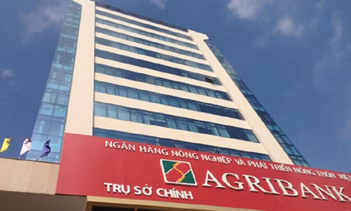 Phó Thủ tướng yêu cầu triển khai các bước cổ phần hóa Agribank