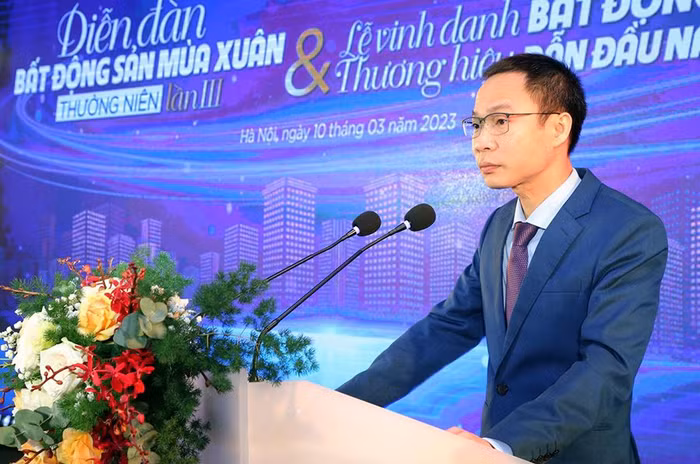 Để đi được đường dài, doanh nghiệp bất động sản nên “nhẹ bớt vai”