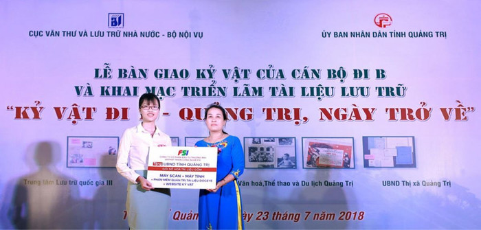 FSI trao tặng phần mềm trị giá 300 triệu đồng cho UBND tỉnh Quảng Bình