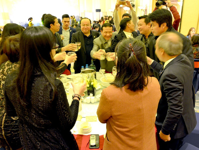 Giao lưu tất niên HBA-VACOD-ĐHQGHN: Thắt chặt quan hệ cung cầu nguồn nhân lực ảnh 11