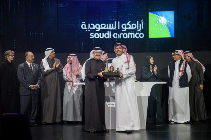Giá trị vốn hóa của Saudi Aramco đạt mức kỷ lục: 2.000 tỷ USD!