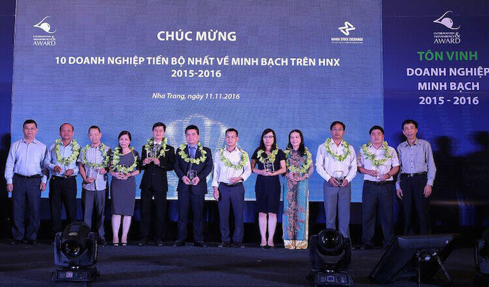 30 công ty niêm yết minh bạch nhất sàn HNX 2016