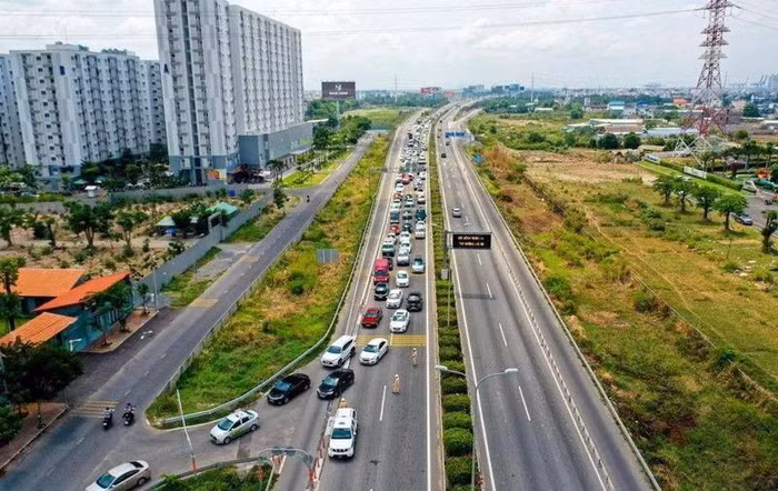 Bộ GTVT yêu cầu VEC bổ sung thêm các phương án đầu tư mở rộng cao tốc TP. HCM – Long Thành