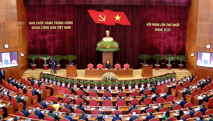 Hình ảnh tại Hội nghị lần thứ Nhất, Ban Chấp hành Trung ương Đảng khóa XIII