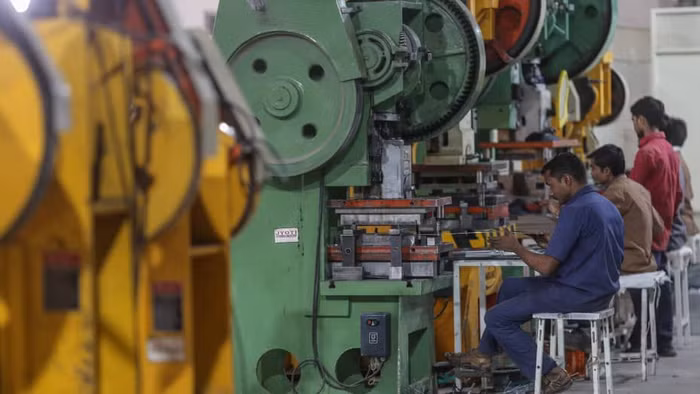 nền kinh tế lớn thứ ba