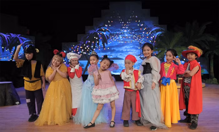 Chương trình “Nhà hát những giấc mơ” được phát sóng 14h40 ngày 27/01 (mùng 3 Tết) trên VTV3 và 9h30 ngày 28/01 (mùng 4 Tết) trên VTV6