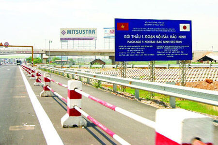 “Việt Nam nên tập trung vào việc thực thi chính sách hơn là đưa ra các quy định mới” ảnh 1