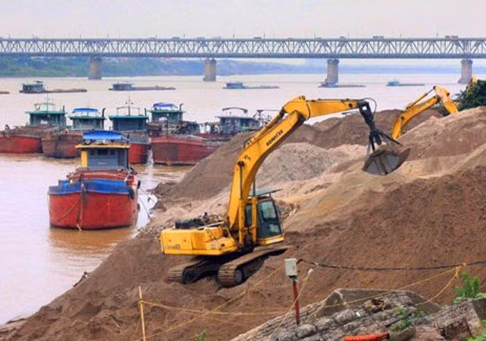 Bộ Tài chính đề nghị công khai số thu phí của doanh nghiệp khai thác khoáng sản để người dân giám sát