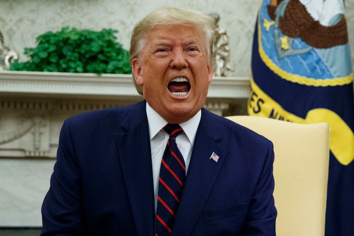 TT Donald Trump tức giận vì chứng khoán lao dốc do lo sợ Covid-19