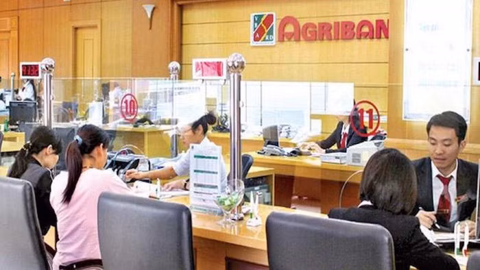 Khoản phải thu “lạ mà quen” của Agribank?