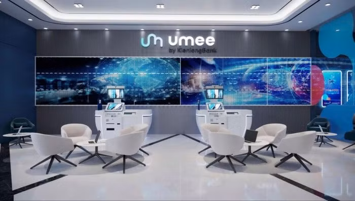 Umee đóng hàng loạt điểm giao dịch ở TP.HCM