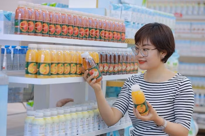 Đầu năm 2020 vừa qua, tập đoàn TH (đơn vị sở hữu thương hiệu TH true MILK) đã ra mắt dòng sản phẩm nước ép trái cây tự nhiên TH true JUICE.