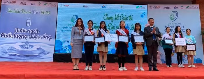 Các bạn học sinh xuất sắc nhất được chọn làm “Đại sứ nước 2020”