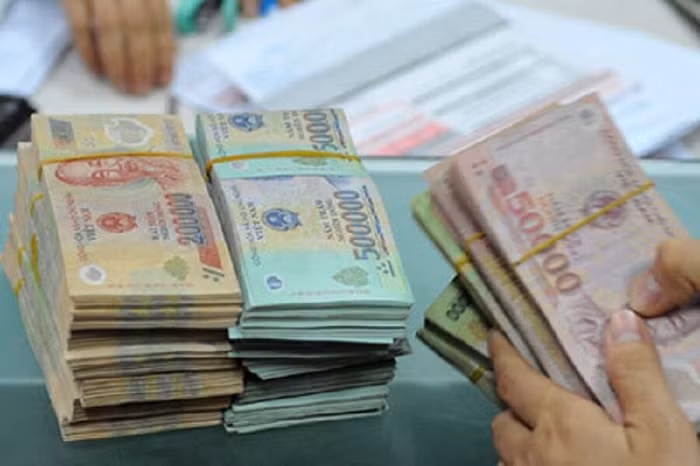 Chính phủ đề xuất Quốc hội xem xét hoãn tăng lương cơ sở và lương hưu