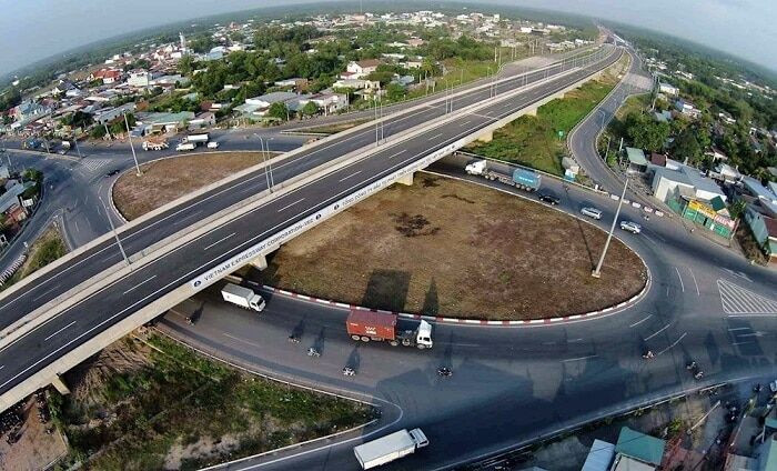 TP. HCM muốn lấy đất trong hành lang an toàn cao tốc đi Dầu Giây để xây đường kết nối đô thị