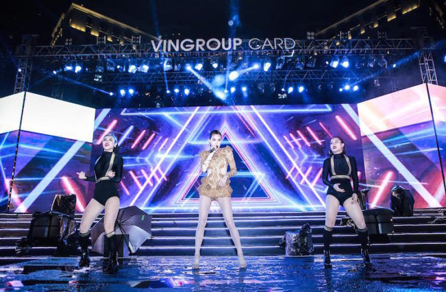 Noo Phước Thịnh, Hồ Ngọc Hà “hát trong mưa” ảnh 3