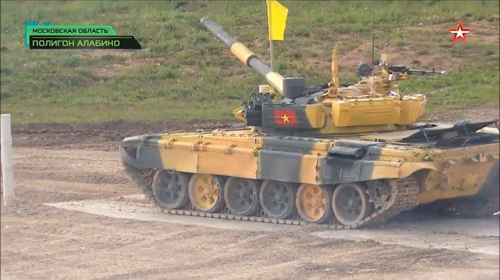 Vòng đua cuối cùng Tank Biathlon, đội Việt Nam vào bán kết