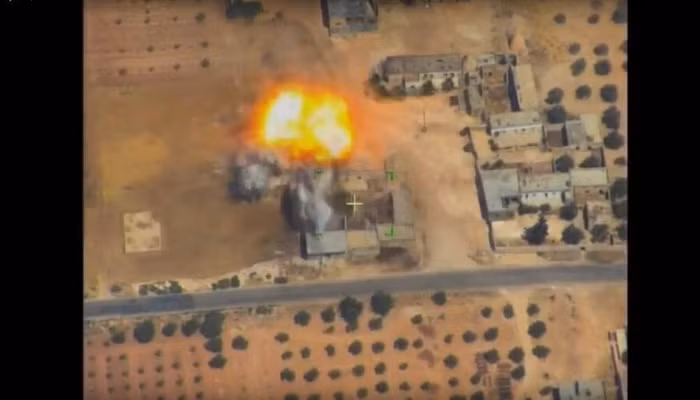 Không quân Nga ném bom dọn đường, quân đội Syria sắp tiến công vào Idlib