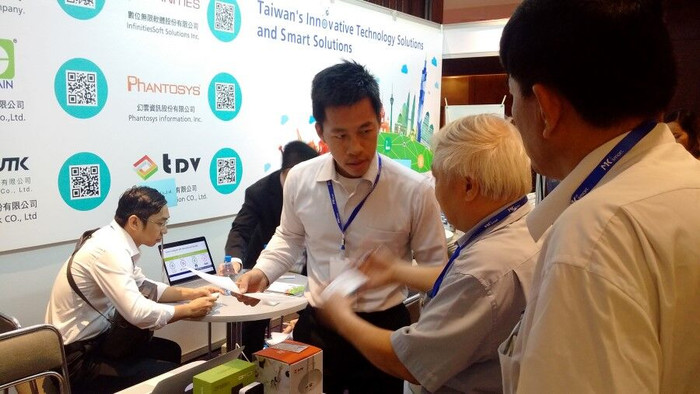 Khai mạc Vietnam ICT Summit 2017: "Doanh nghiệp phải chia sẻ, kết nối và liên kết" ảnh 1 Khai mạc Vietnam ICT Summit 2017: "Doanh nghiệp phải chia sẻ, kết nối và liên kết" ảnh 1