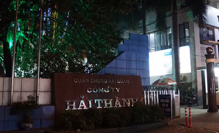Bắt tạm giam cháu ruột “Út trọc" và một số sỹ quan cao cấp